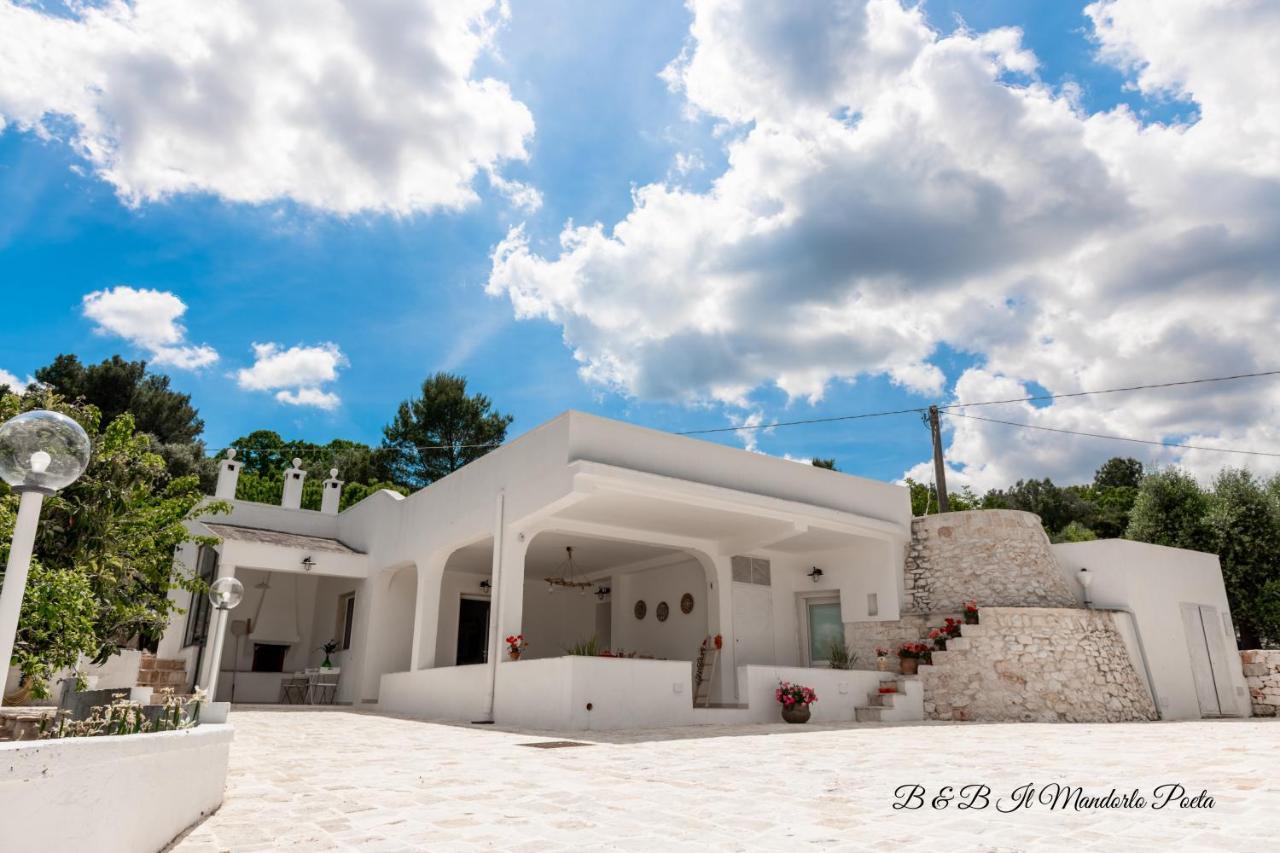 Il Mandorlo Poeta Bed & Breakfast ออสตูนี ภายนอก รูปภาพ