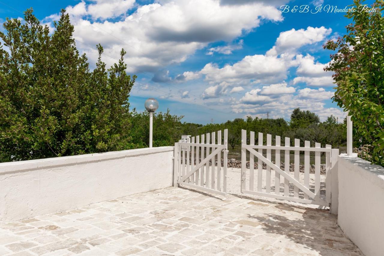 Il Mandorlo Poeta Bed & Breakfast ออสตูนี ภายนอก รูปภาพ