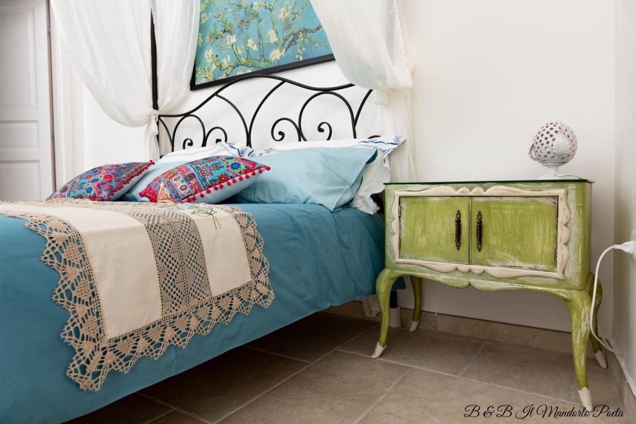 Il Mandorlo Poeta Bed & Breakfast ออสตูนี ภายนอก รูปภาพ